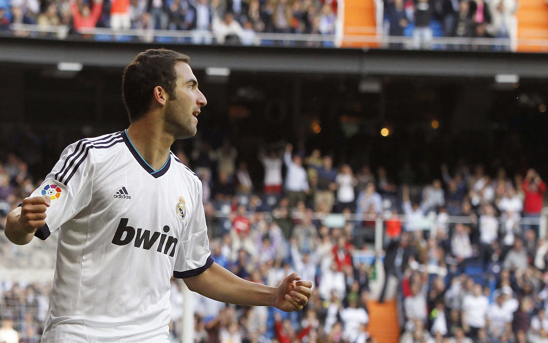 煞车与转弯的艺术：精准驾驶的背后机密